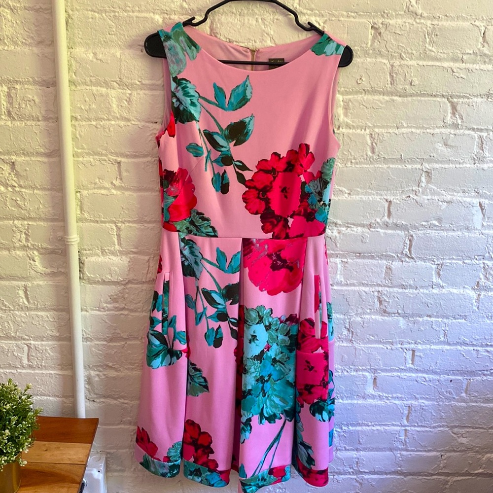 Taylor Dress with pockets